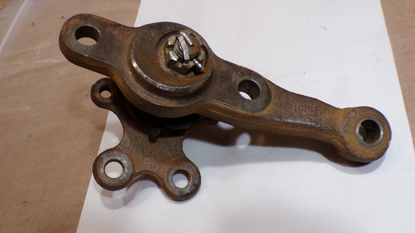 Datsun 240Z Front Passengers Knuckle Ball Joint Assembly