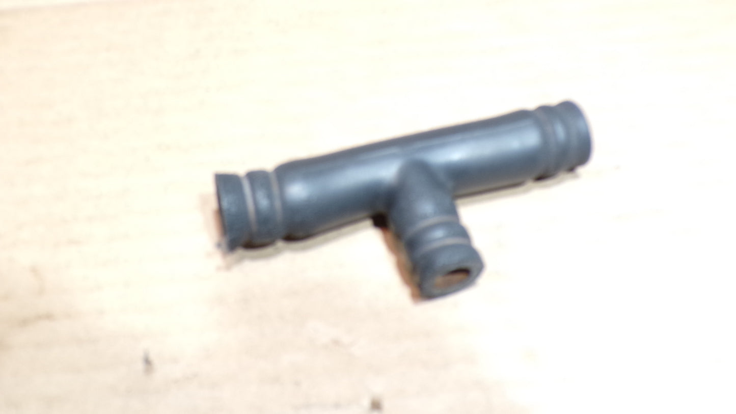 Datsun 280Z 280ZX Intake Manifold Rubber " T " Hose