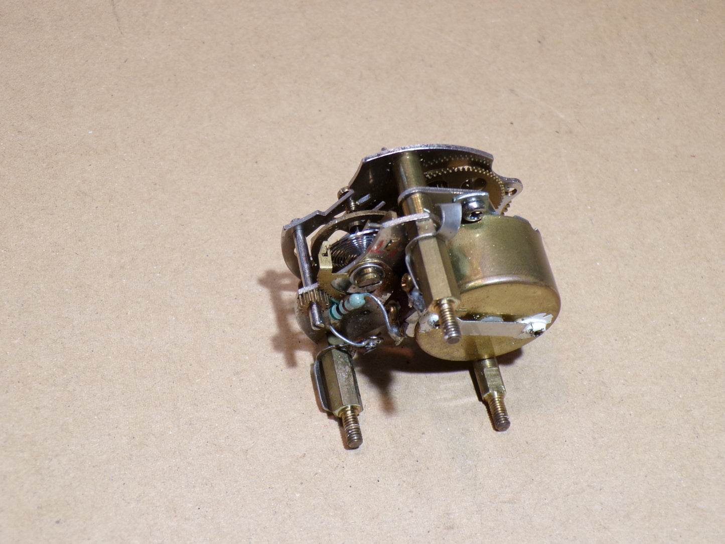 Datsun 240Z Dashboard Clock Mechanism