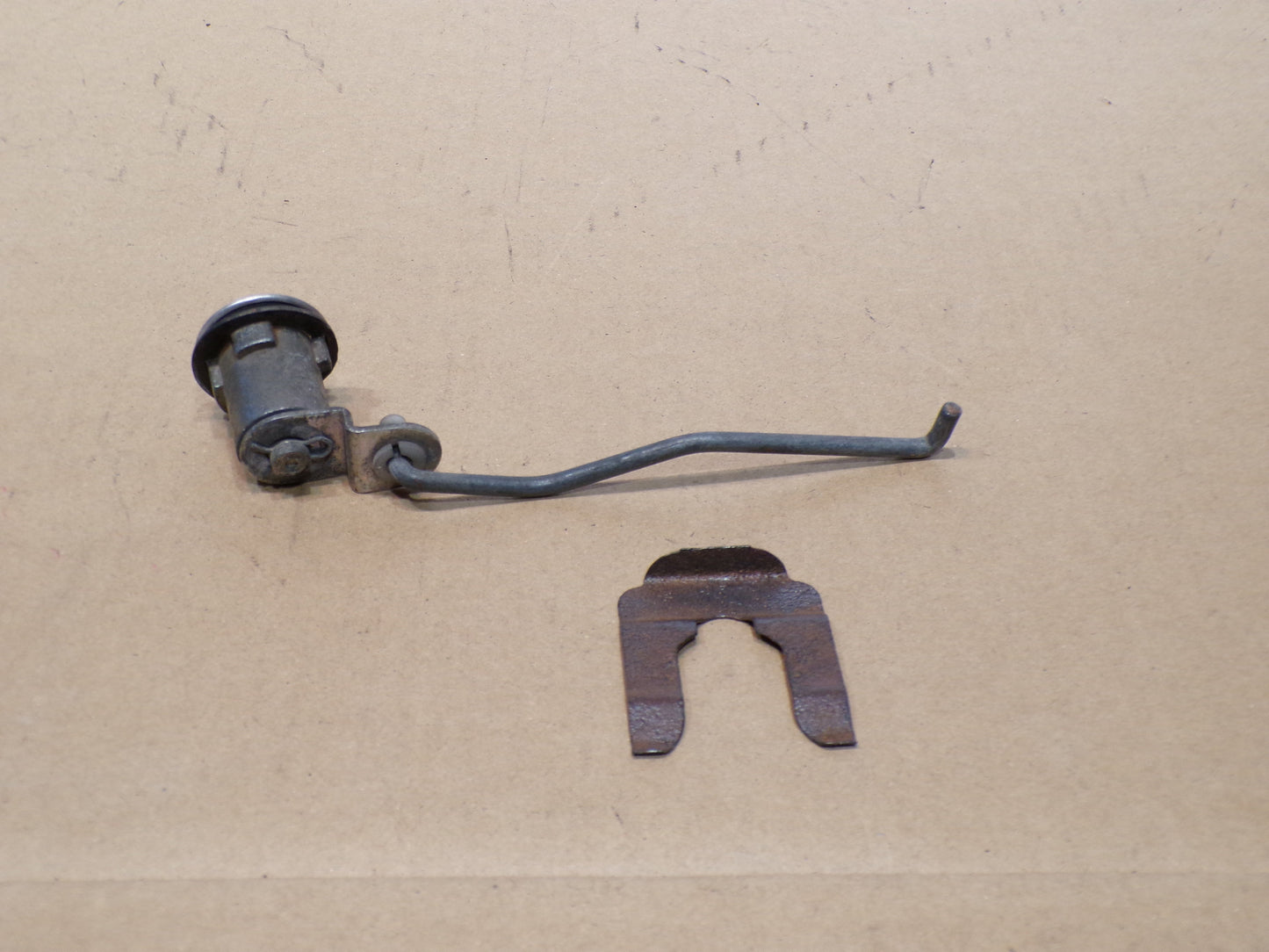 Datsun 240Z Door Lock Clip and Rod