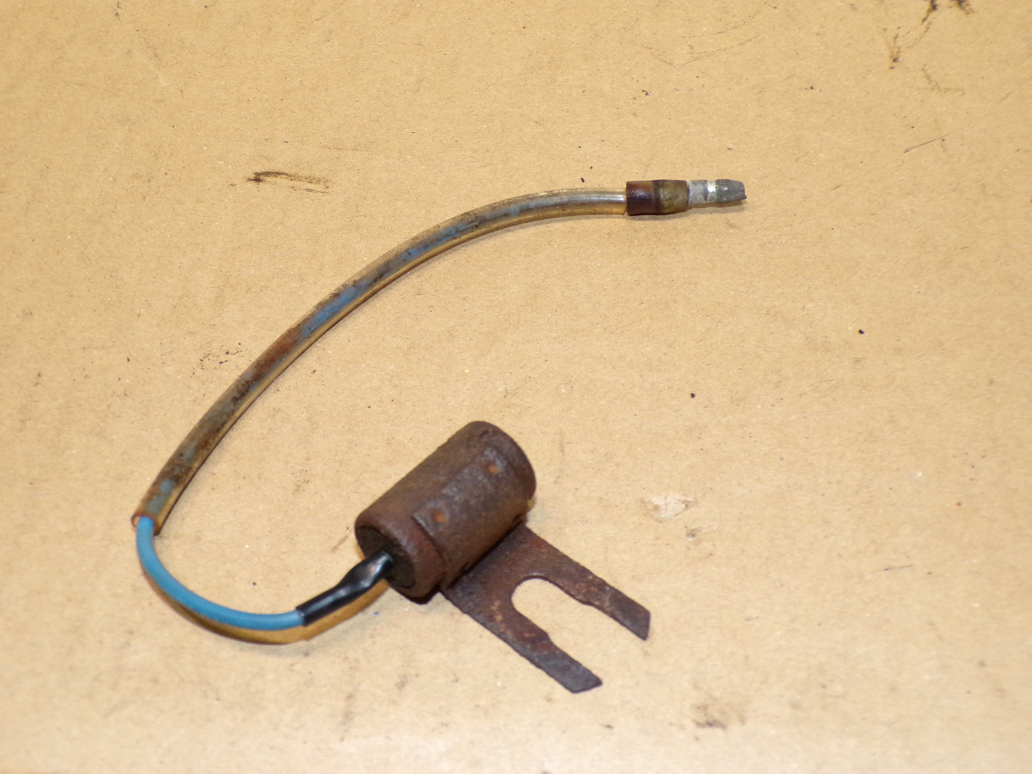 Datsun 240Z After Market Voltage Regulator with Fasteners