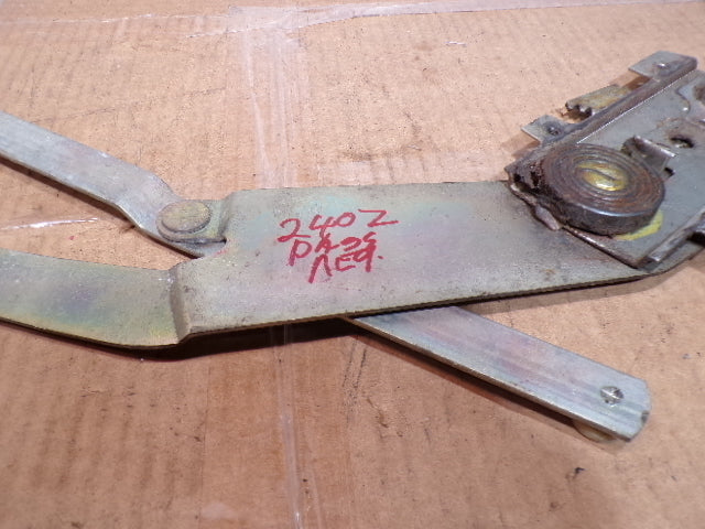 Datsun 240Z Passengers Door Window Regulator