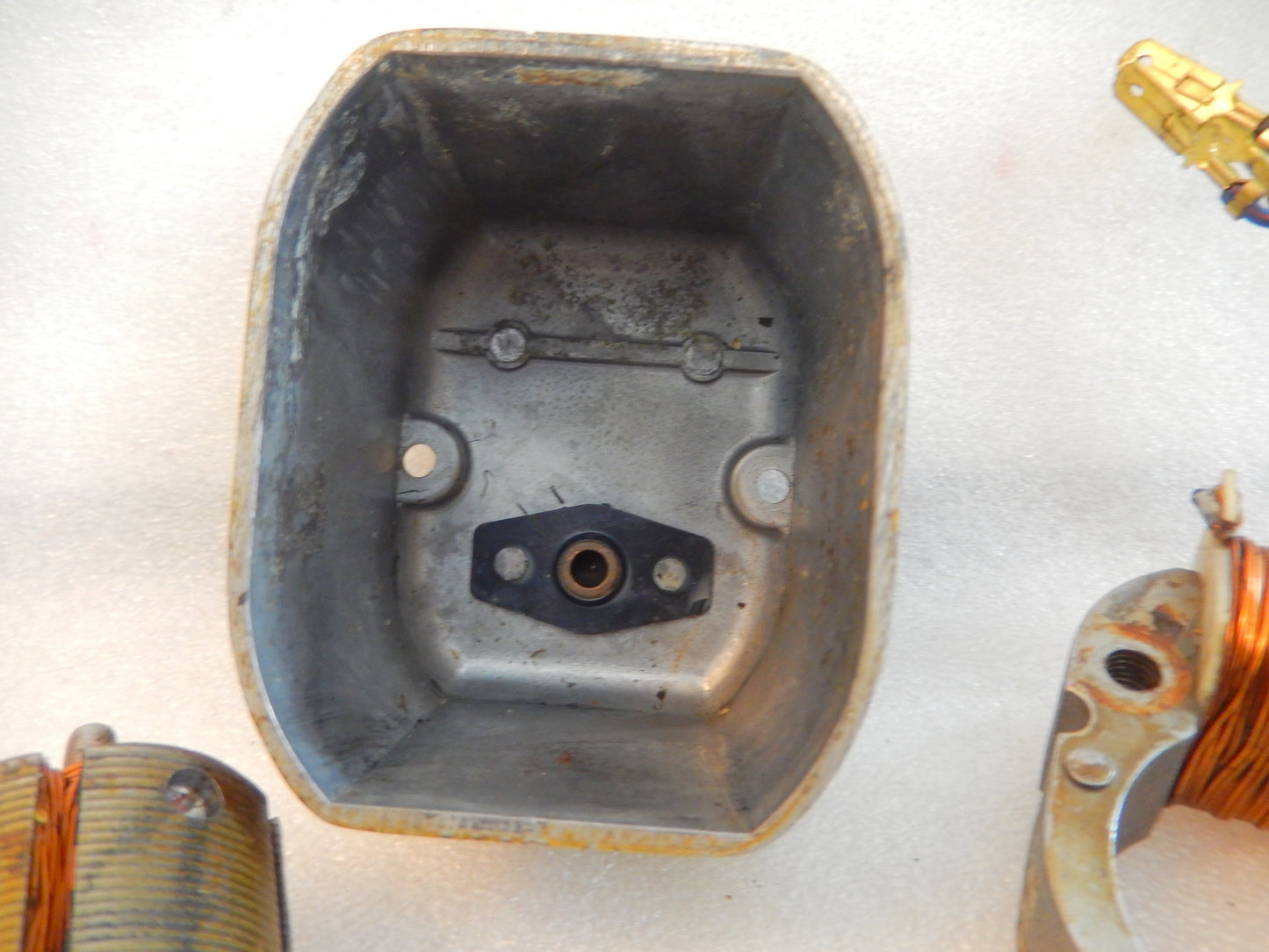 Datsun 280Z - 280ZX H-80 Antenna Motor, Case, and Fasteners