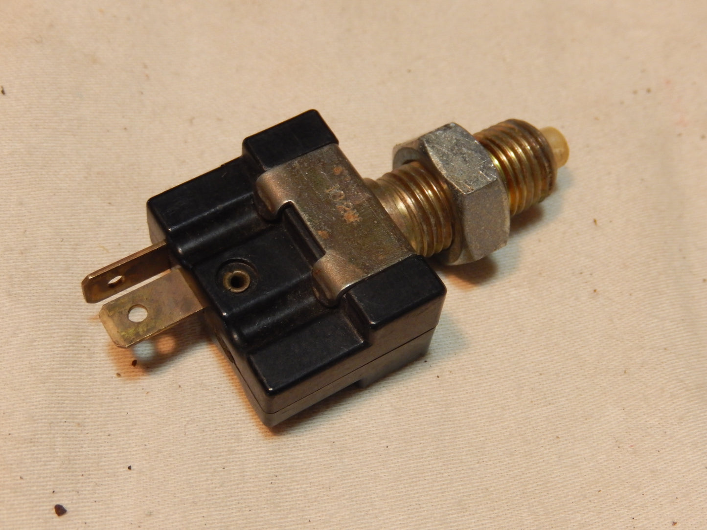 Datsun 280ZX Gas Pedal Indicator Switch