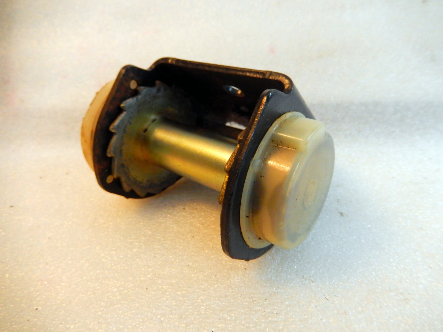 Datsun 280Z Shoulder Belt Retractor Mechanism