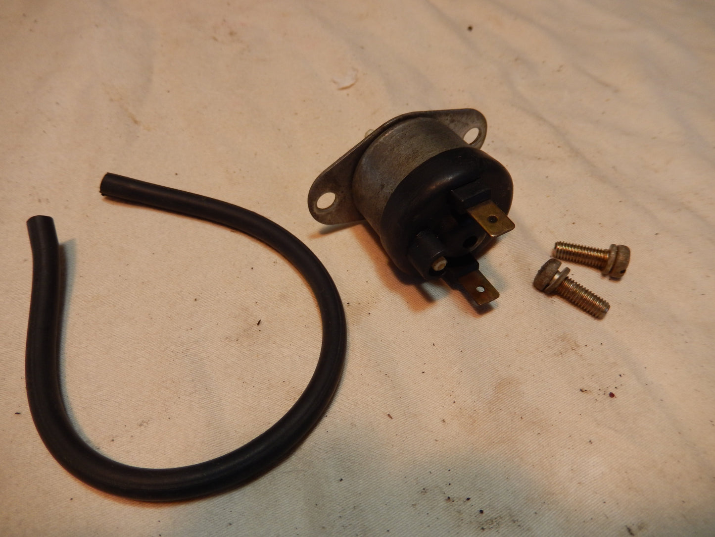 Datsun 280ZX Vaccum Cans Solenoid