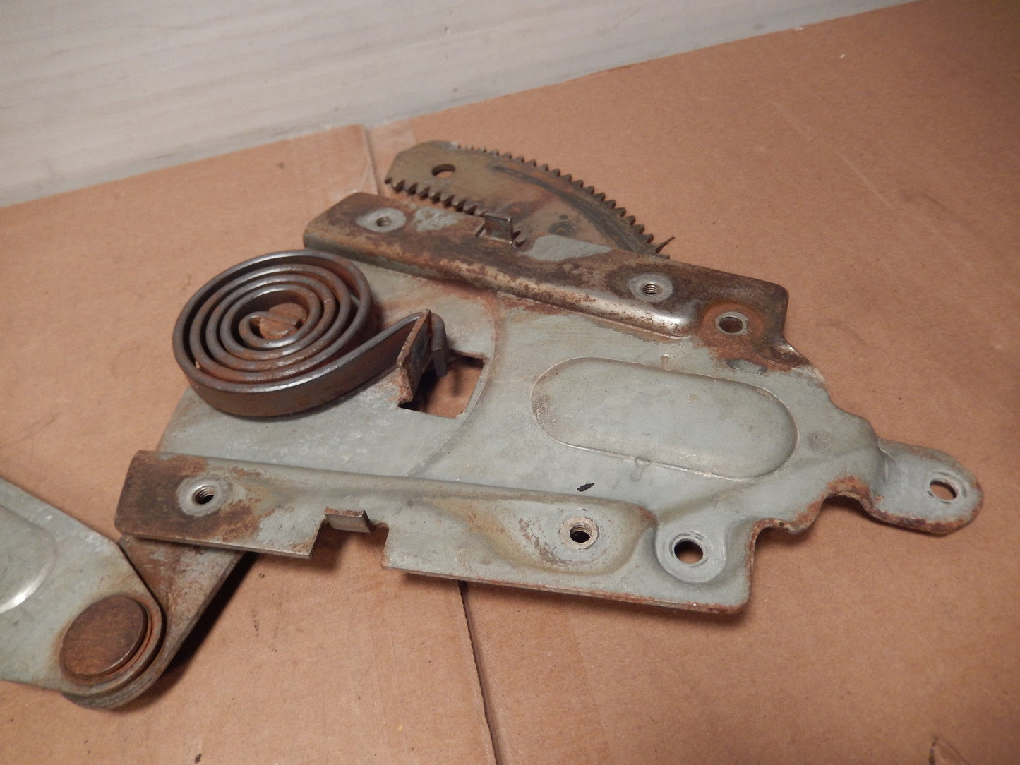 Datsun 280ZX Passenger Side Door Window Regulator