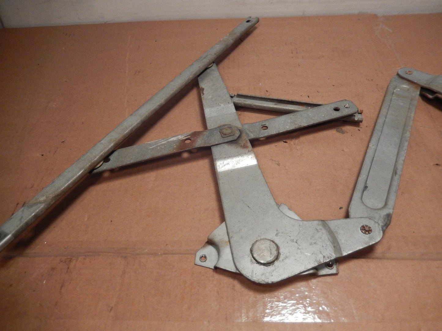 Datsun 280ZX Passenger Side Door Window Regulator