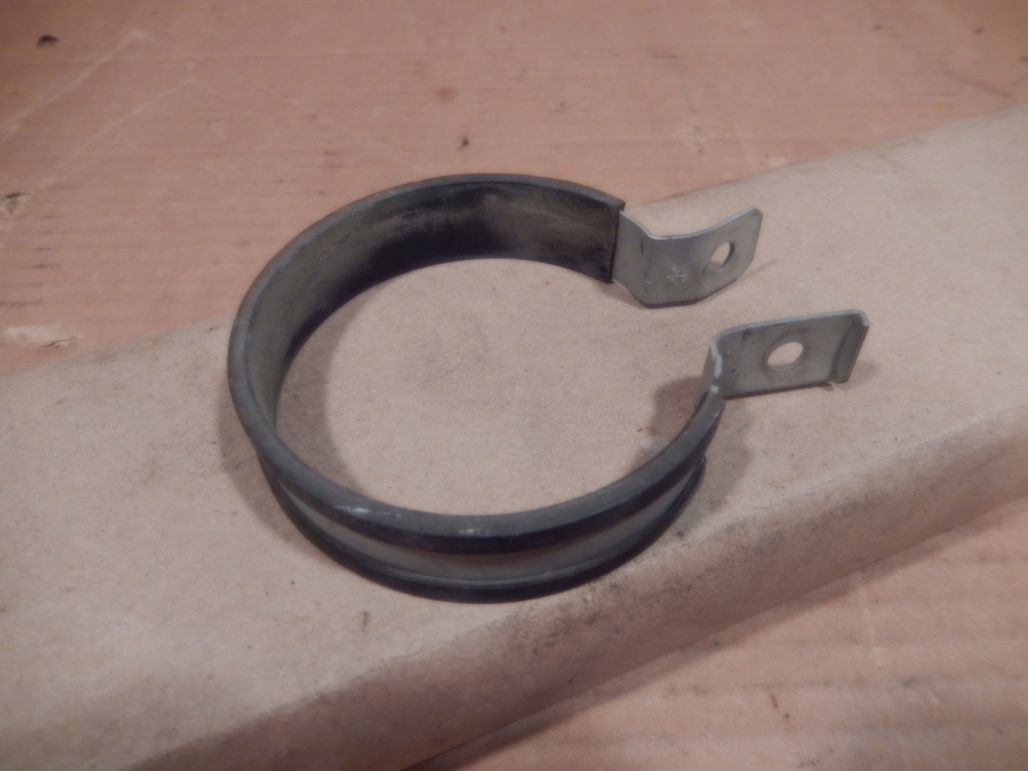 Maserati 138 Spyder 02 - 05 Fuel Tank Roll Over Valve Clamp