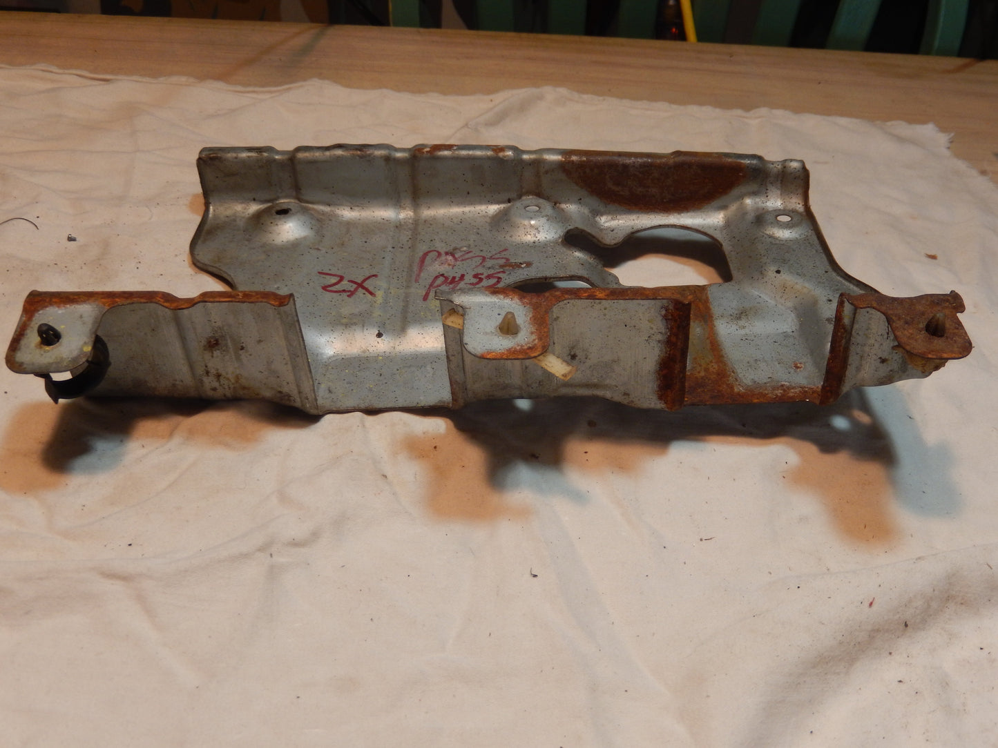 Datsun 280ZX Passenger Side Head Light Splash Pan