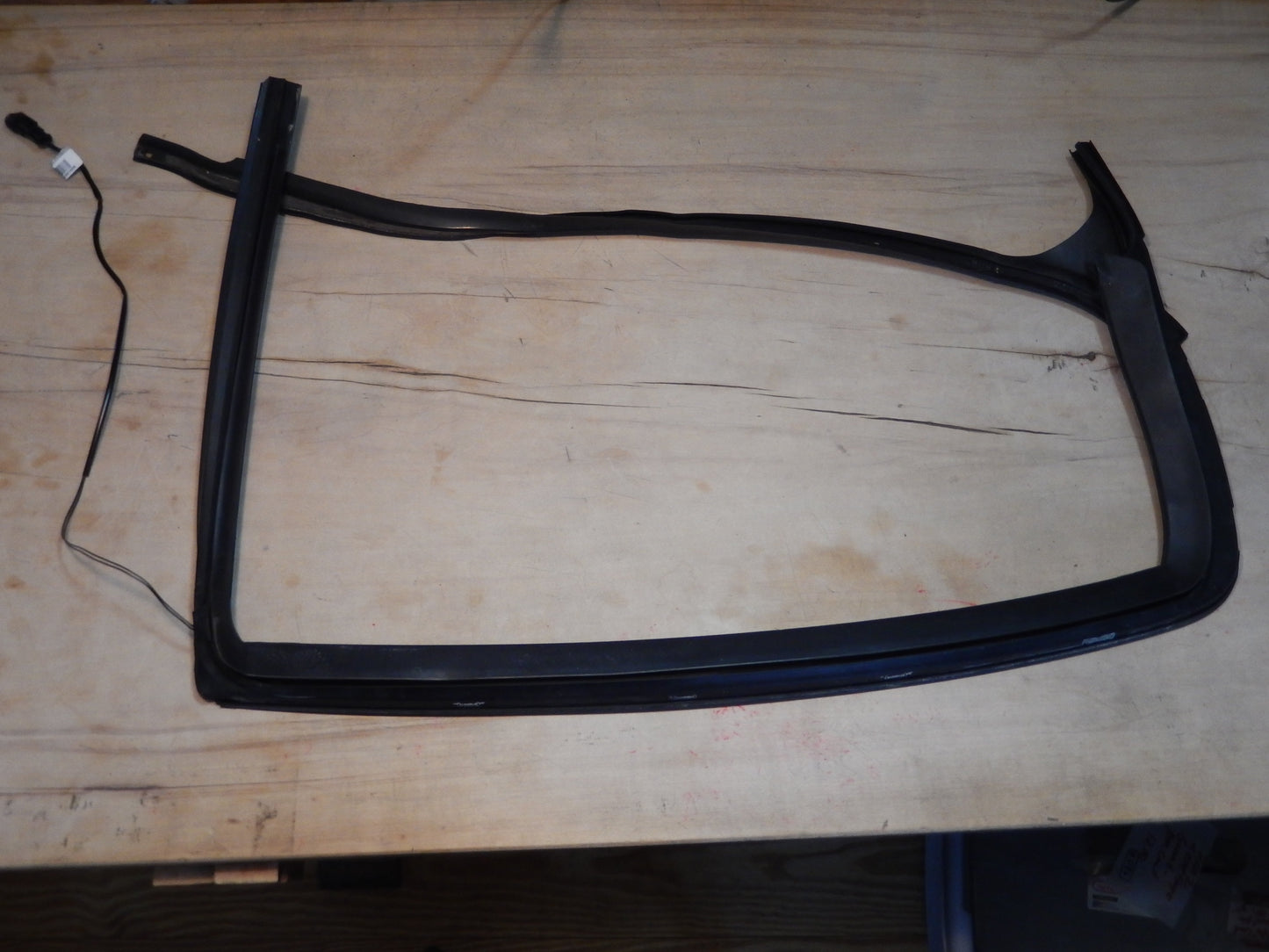Maserati QP M139 Rear Driver Door Glass Seal and Trim