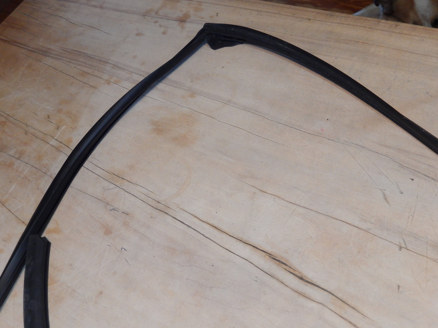 Maserati QP M139 Outer Perimeter Door Weather Seal