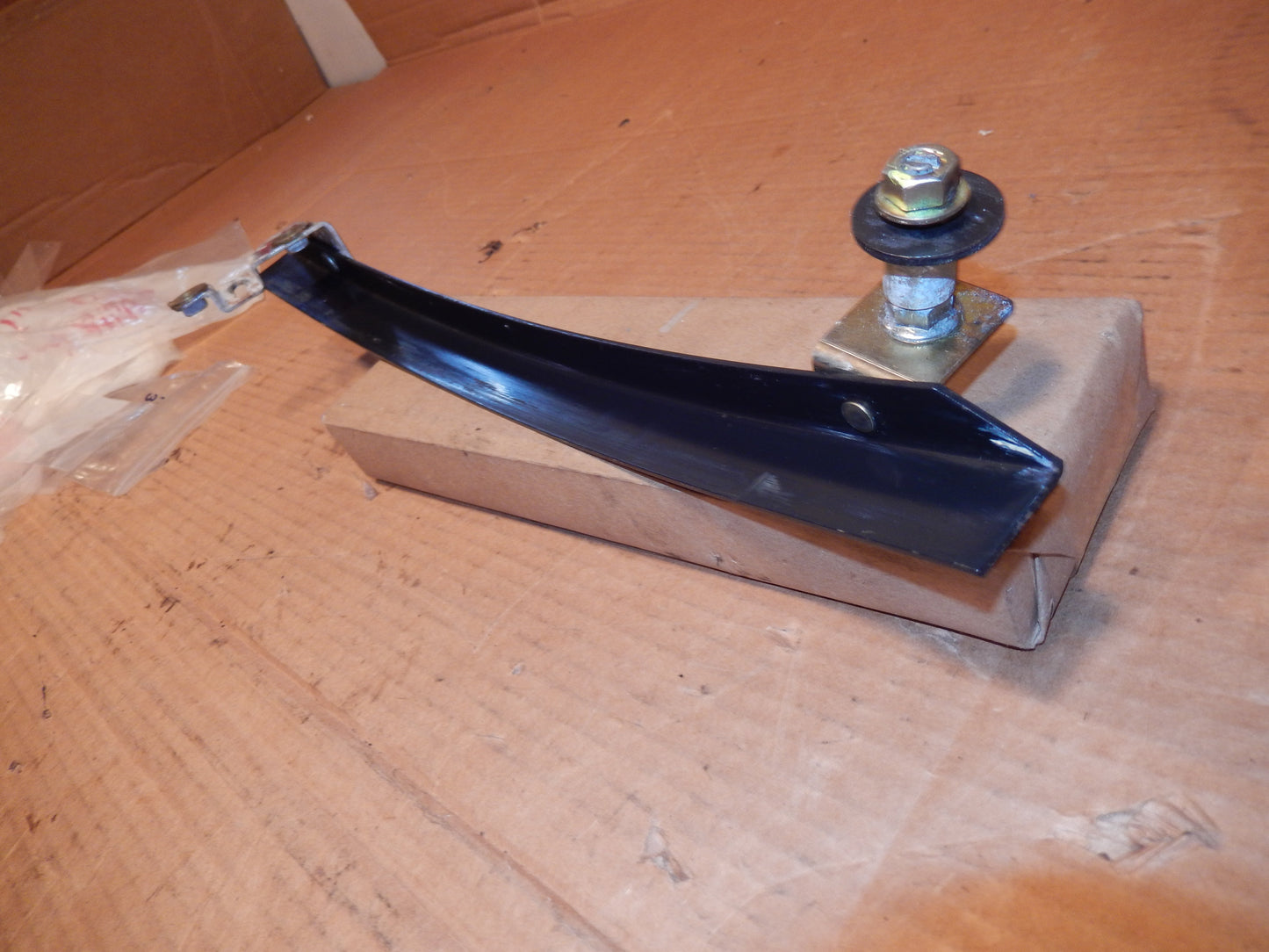 Maserati M138 Drivers Door Front Glass Rail