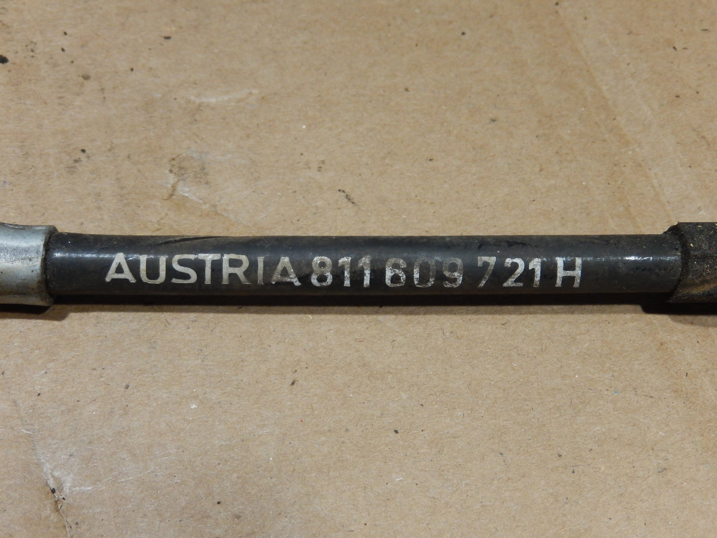 Austria 811 609722D and 811 609721H Emergency Brake Cable Set