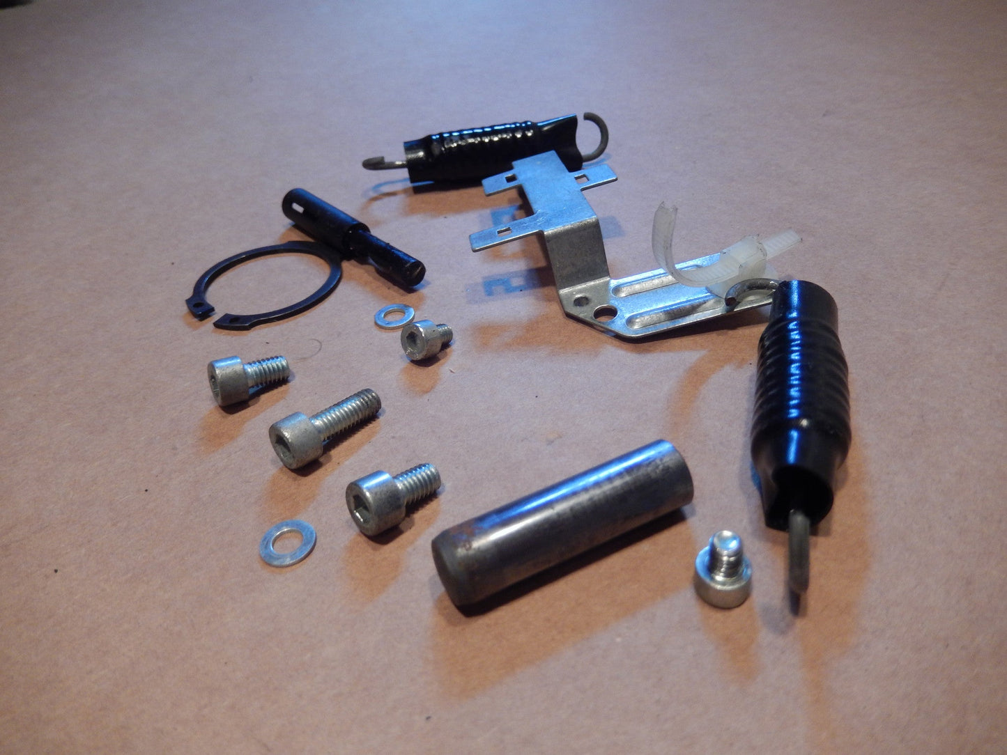 Range Rover Steering Wheel and Lock Assembly Hardware