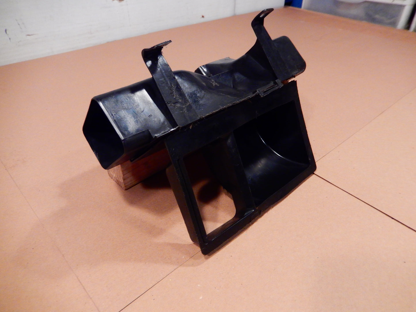Datsun 280ZX Top Central Defrost Vent Air Duct