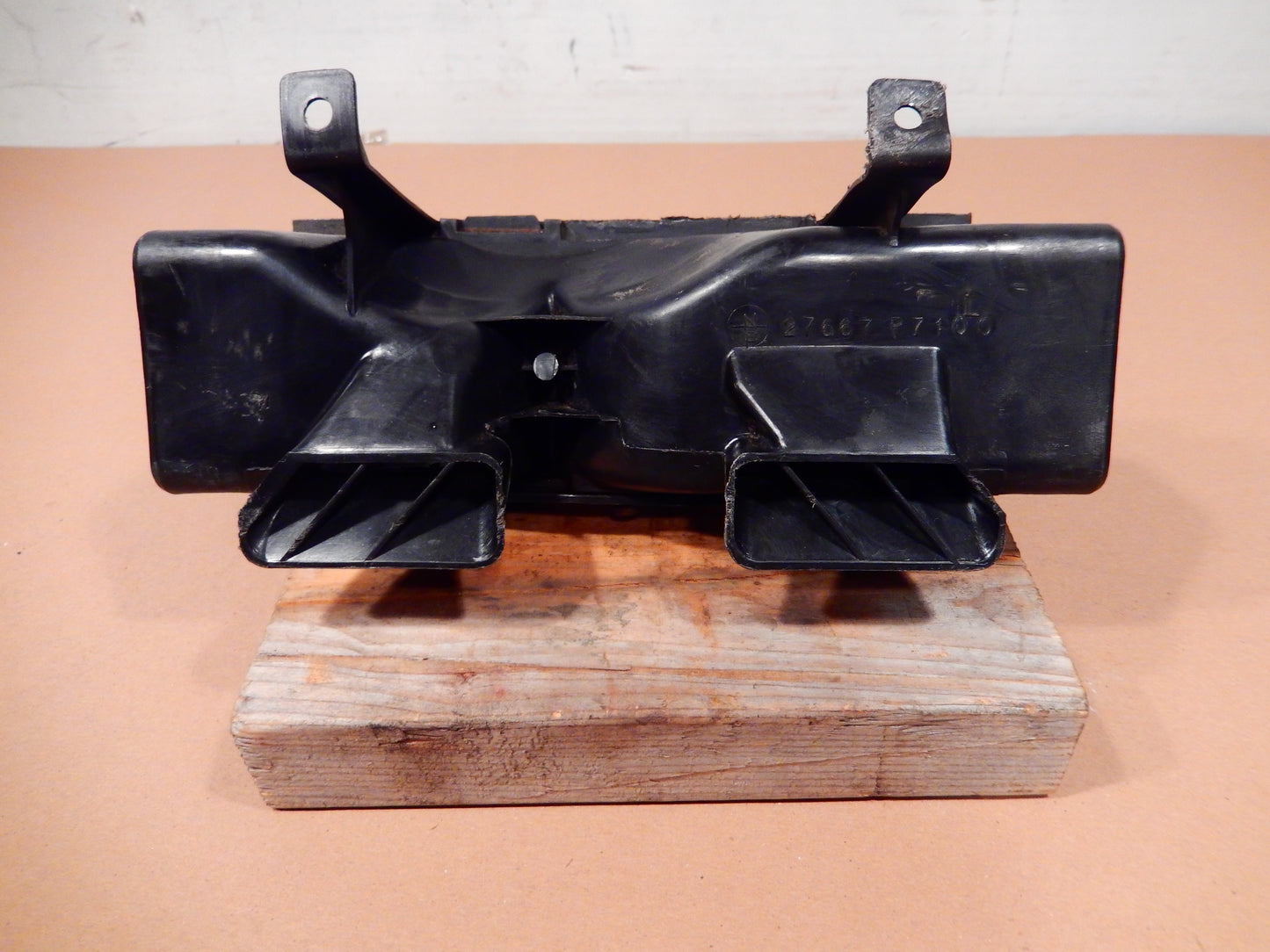 Datsun 280ZX Top Central Defrost Vent Air Duct