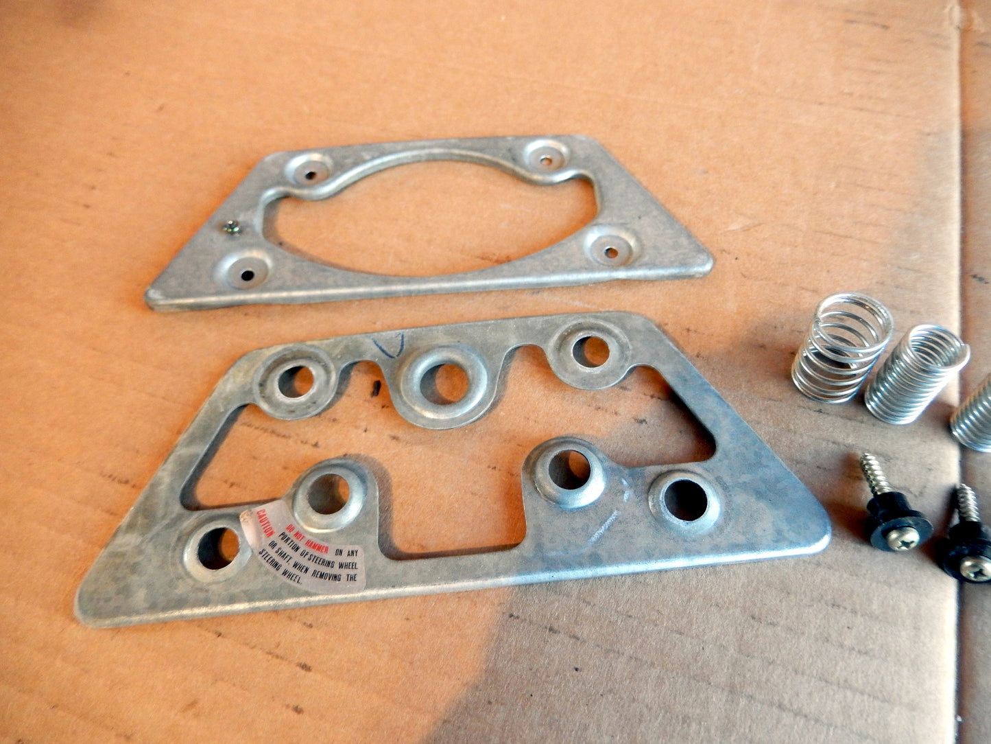 Datsun 280ZX Steering Wheel Horn Switch