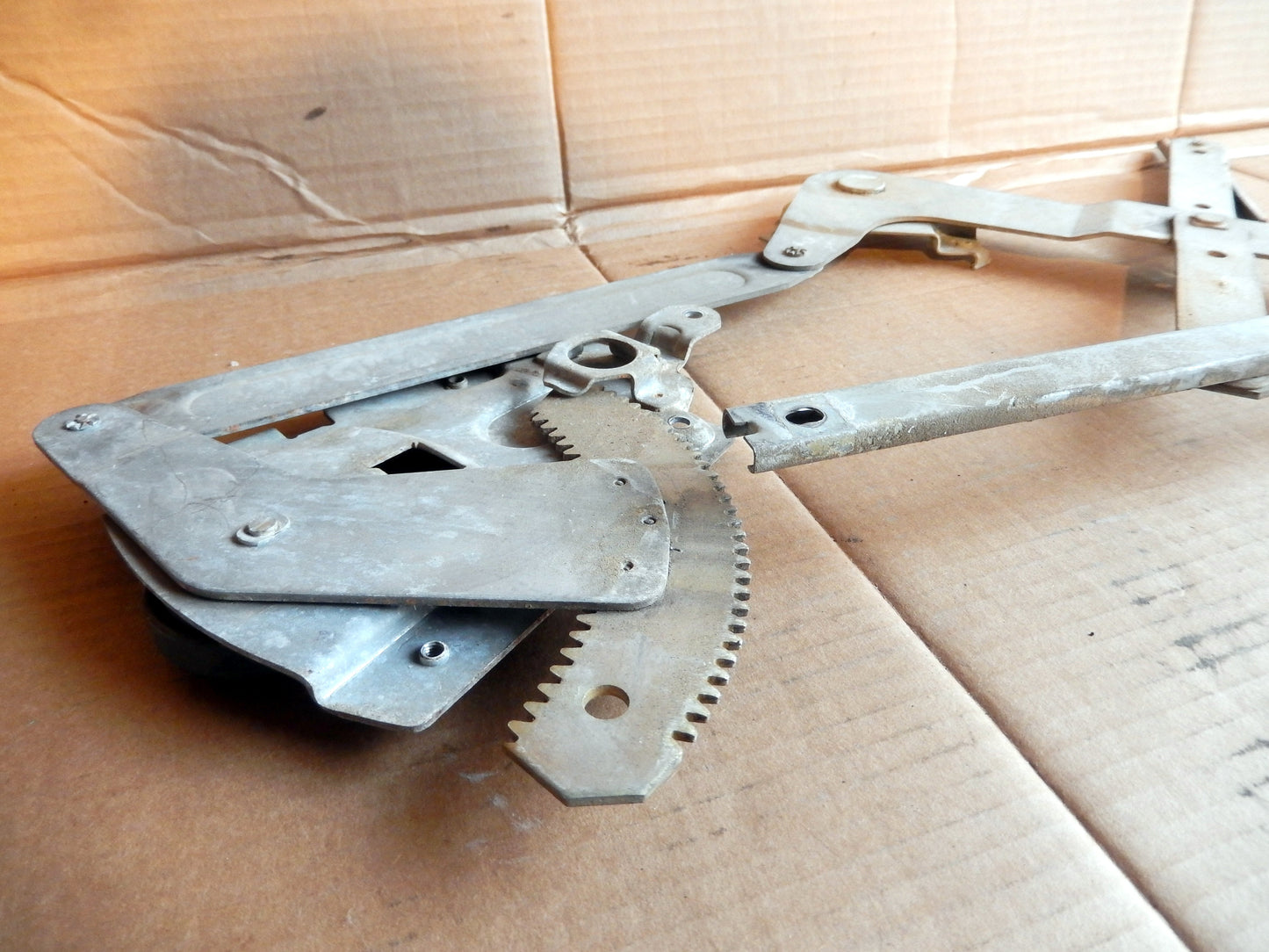 Datsun 280ZX Passenger Side Power Window Regulator