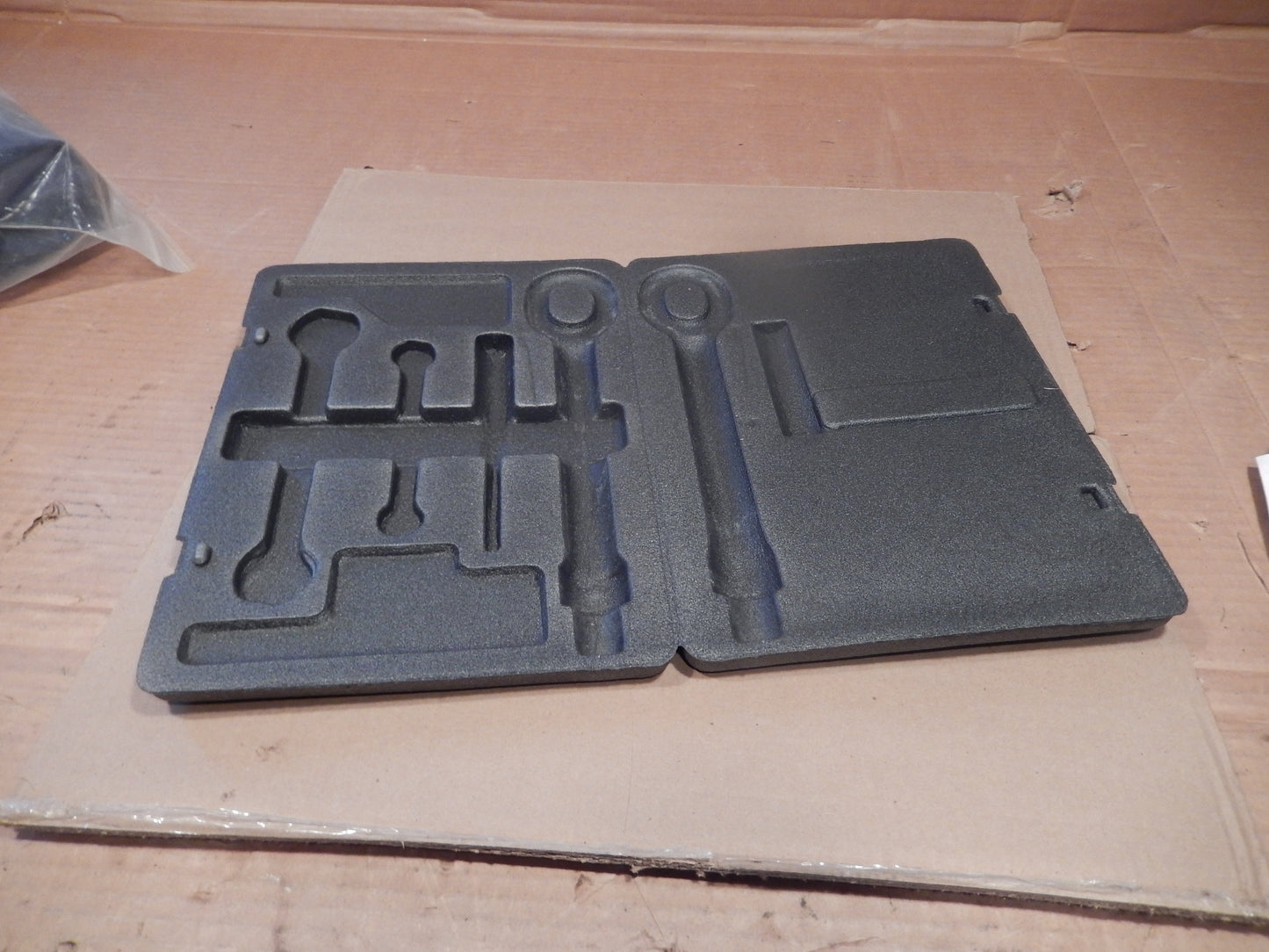 Maserati Quattroporte M-139 Tool Kit Folio