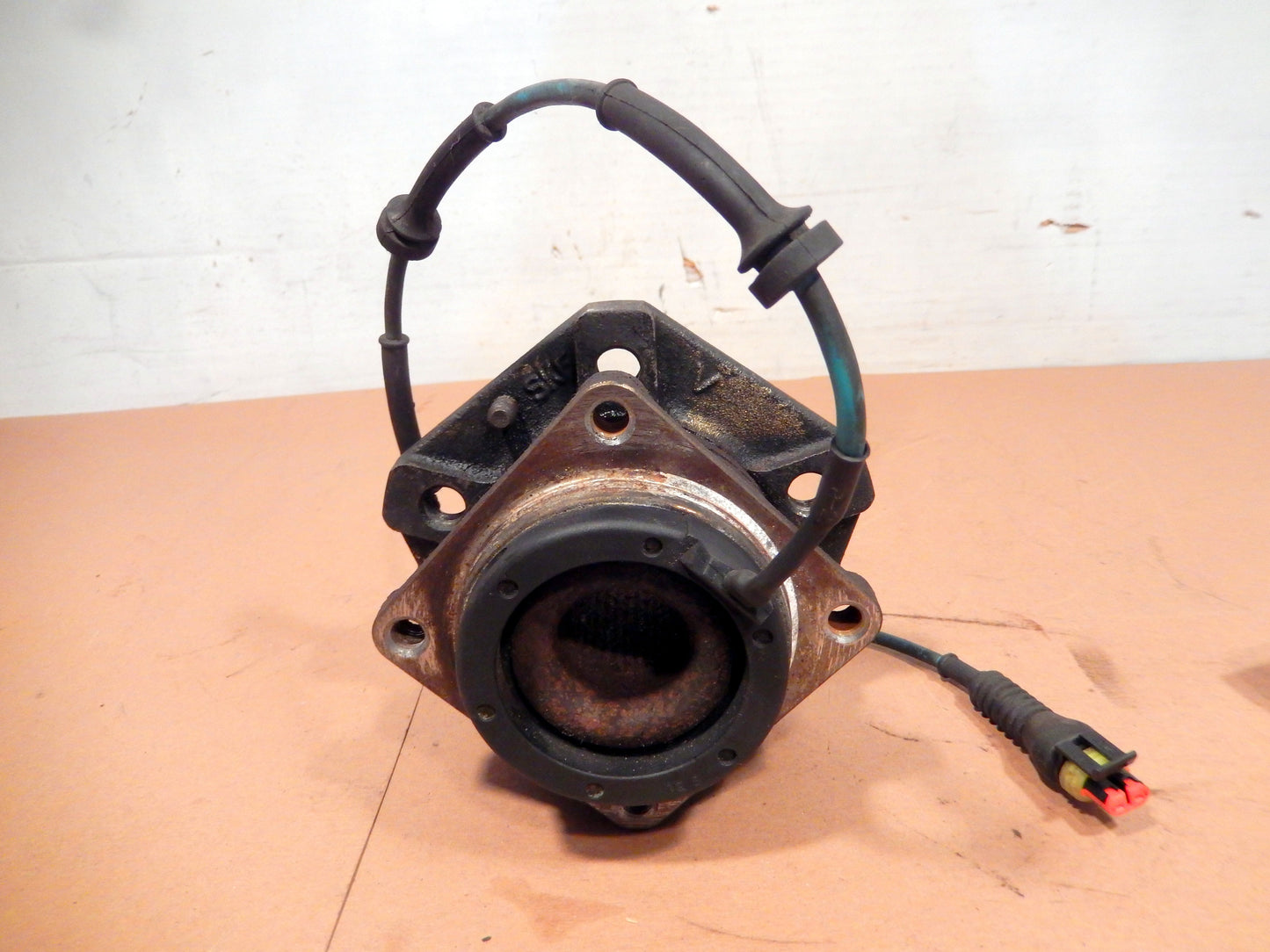 Maserati Quattroporte M139 Front Driver Side Wheel Hub