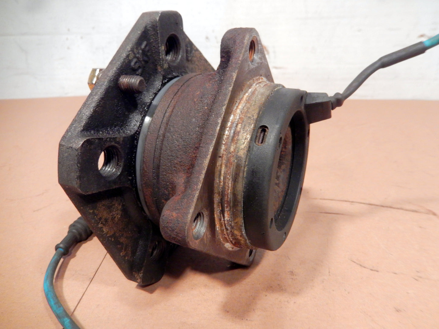 Maserati Quattroporte M139 Front Driver Side Wheel Hub