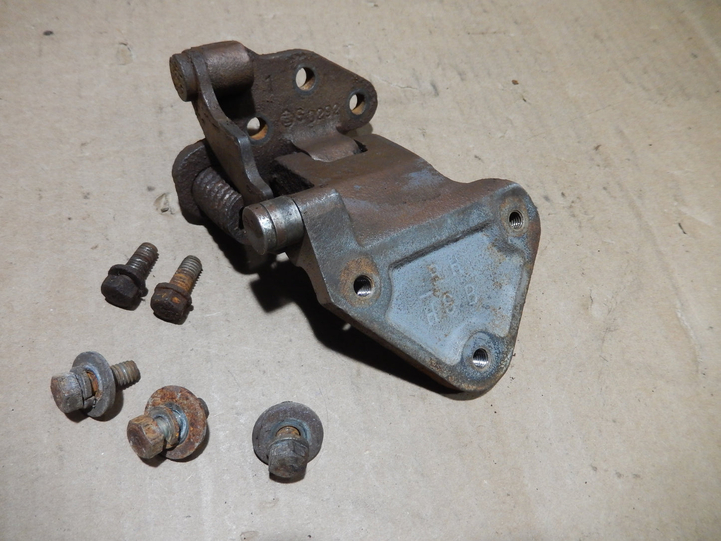 Datsun 240Z Lower Passenger Door Hinge and Bolt Set