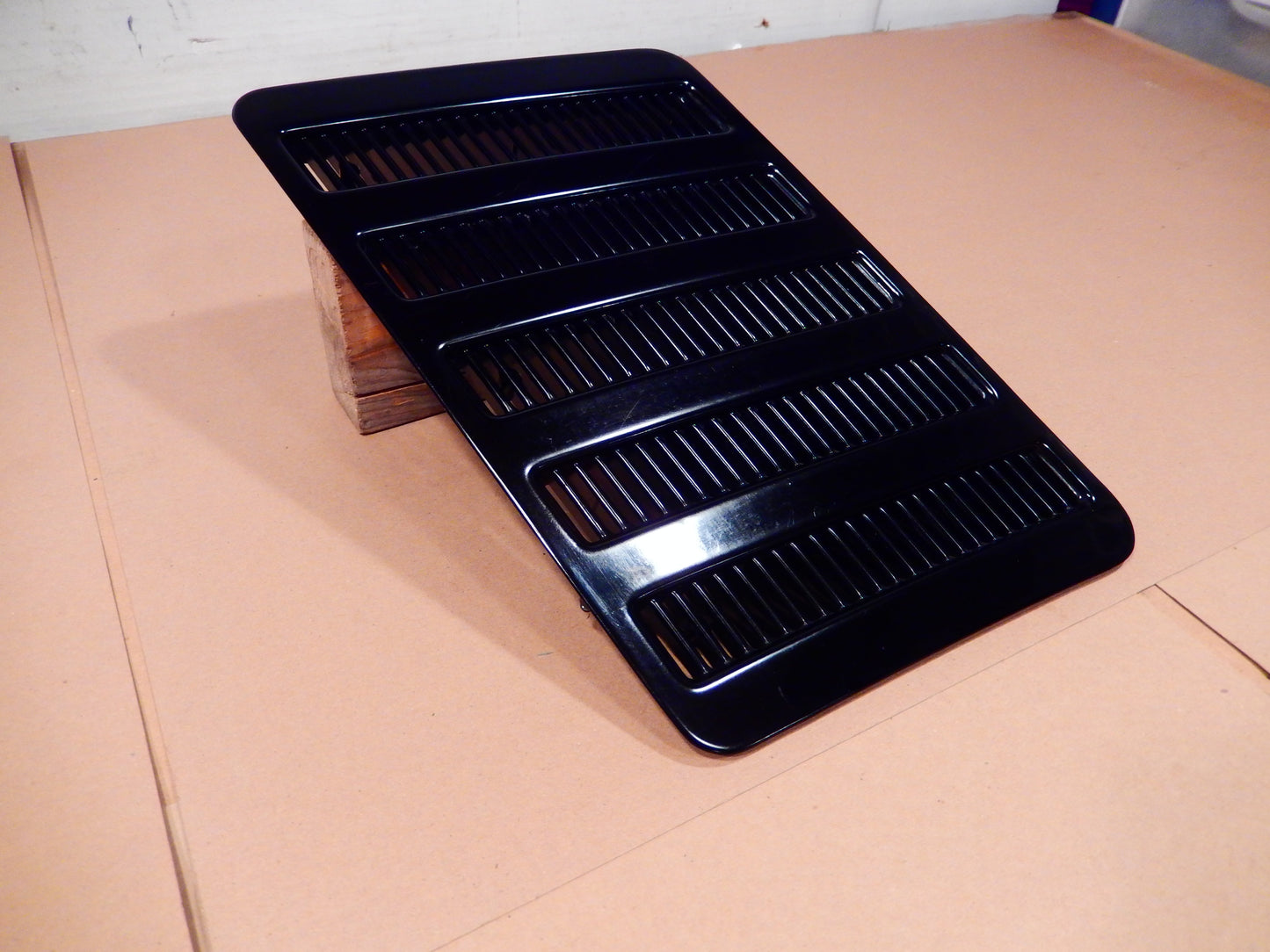 Datsun 280ZX Turbo Charged Engine Hood Right Vent