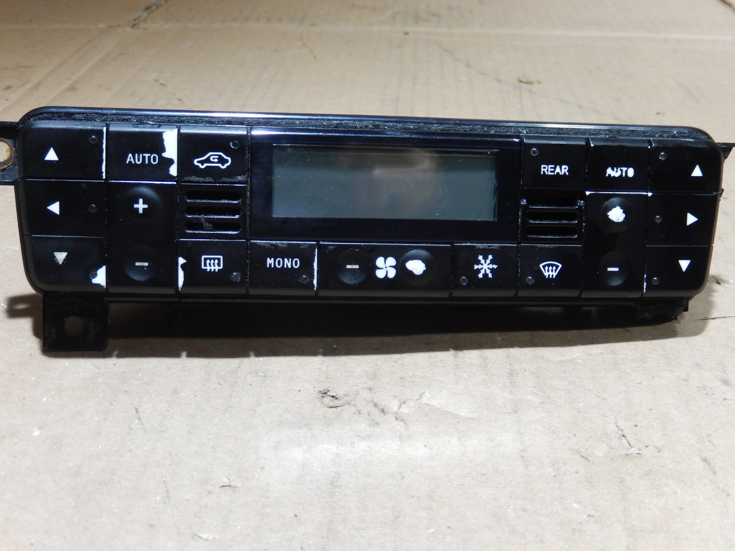Maserati M139 Console Face Switch Panel