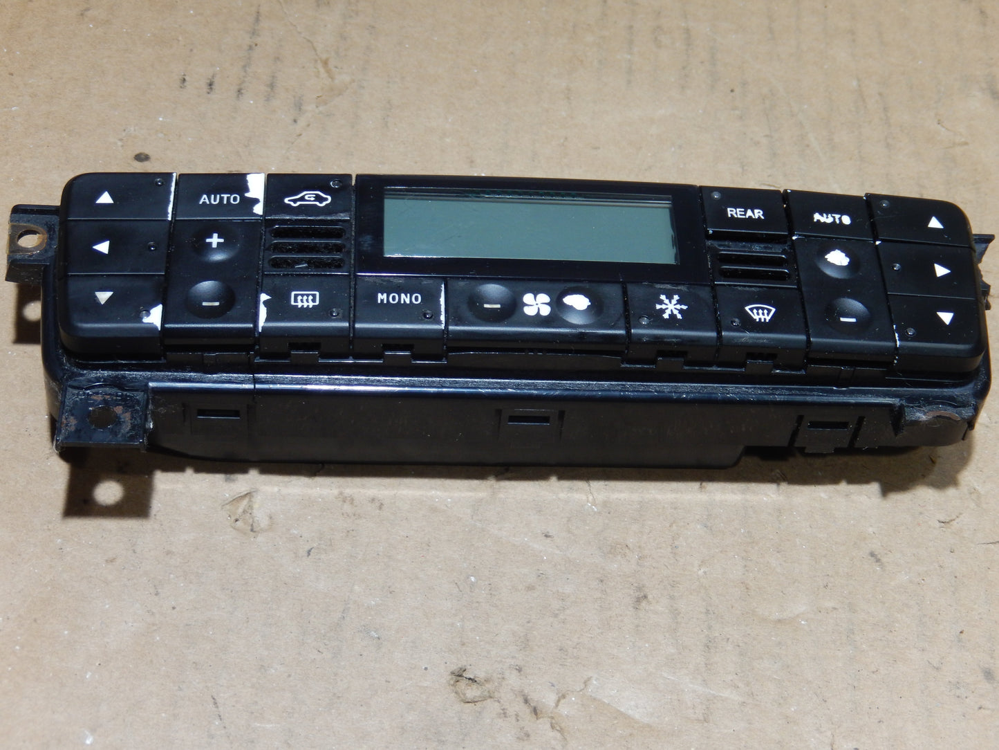 Maserati M139 Console Face Switch Panel