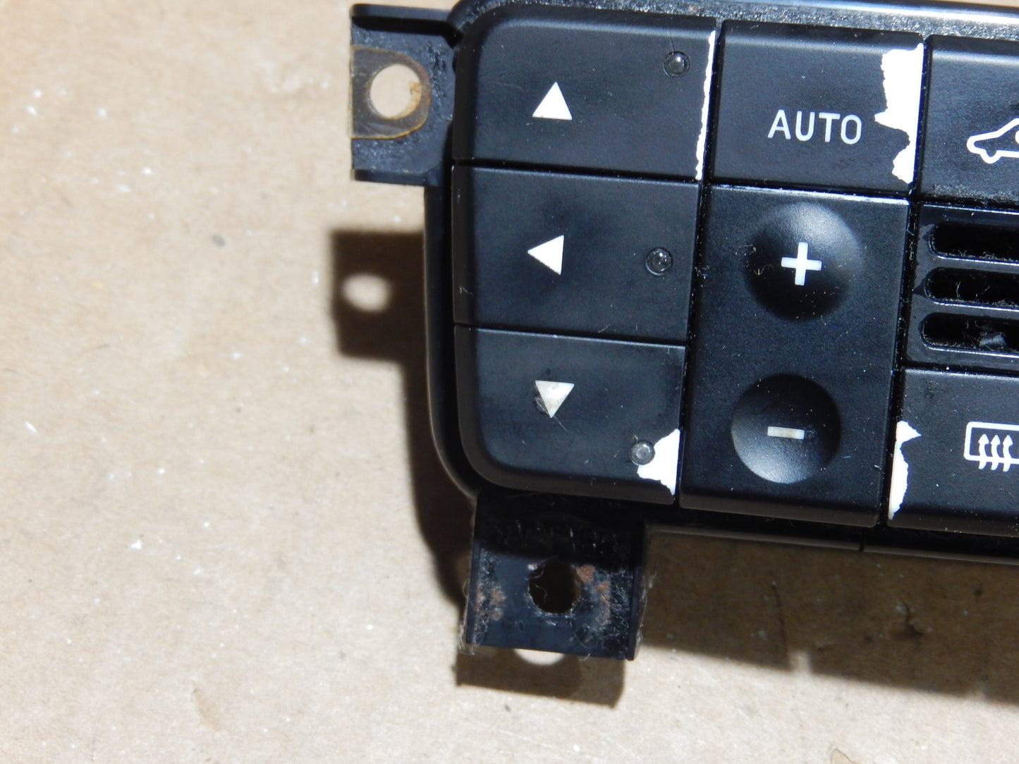 Maserati M139 Console Face Switch Panel