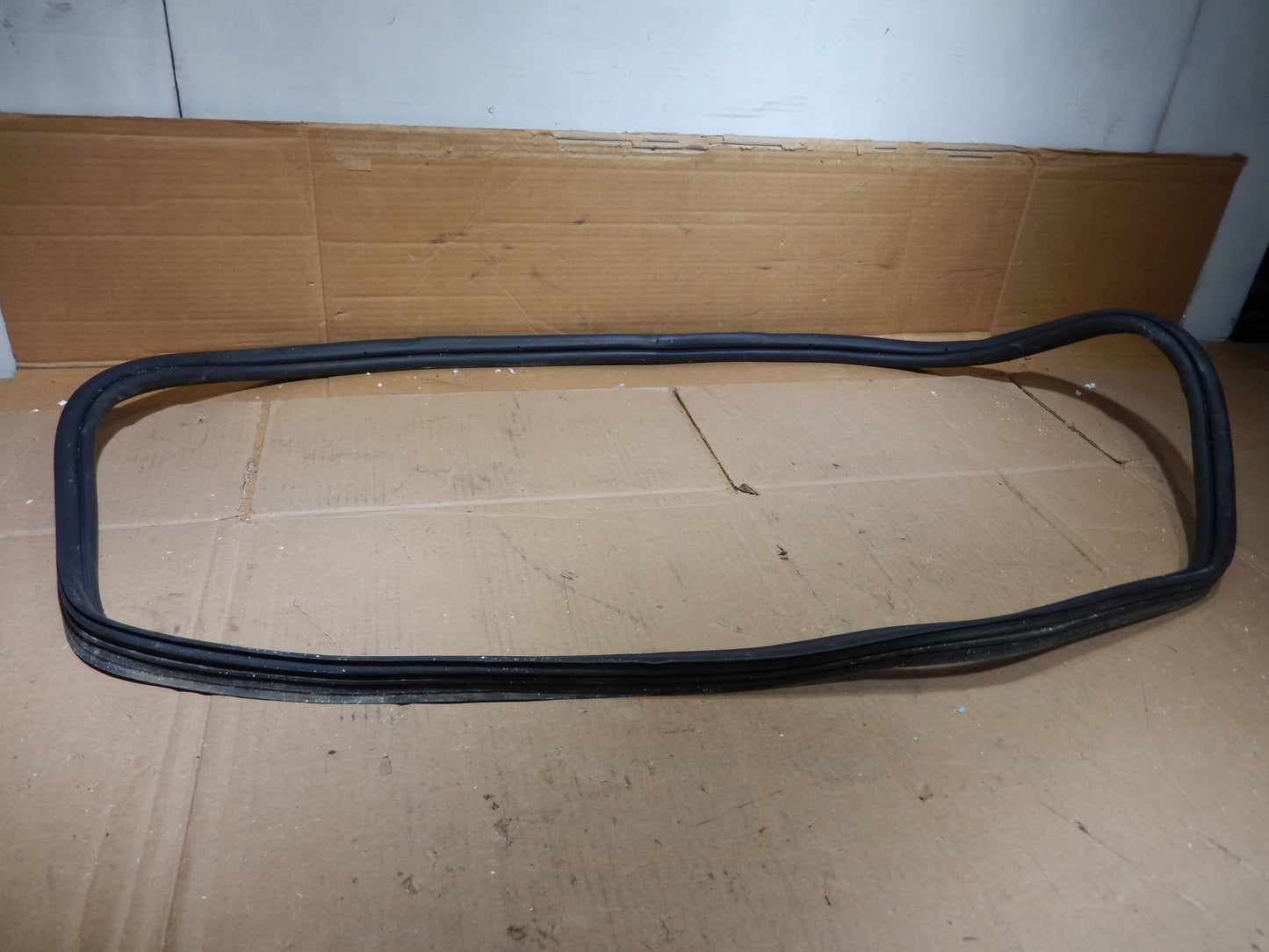 Maserati Quattroporte M139 Trunk Seal