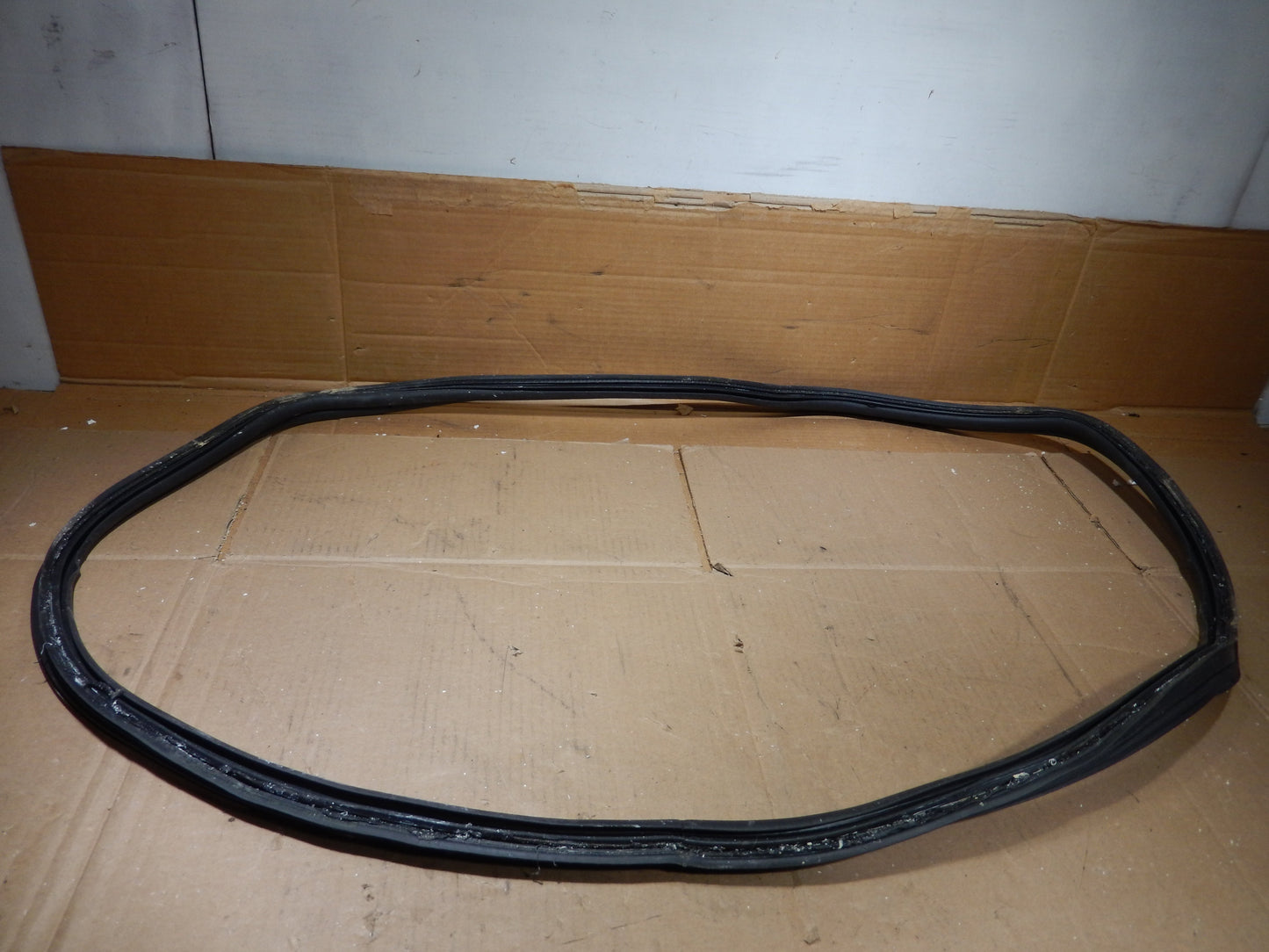 Maserati Quattroporte M139 Trunk Seal