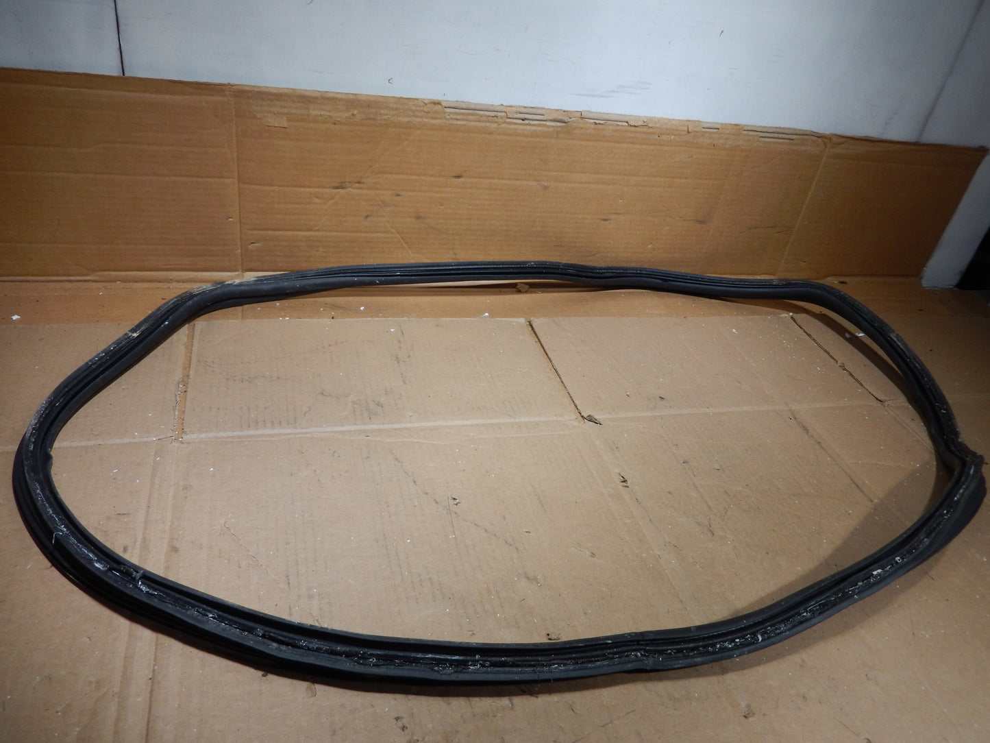 Maserati Quattroporte M139 Trunk Seal