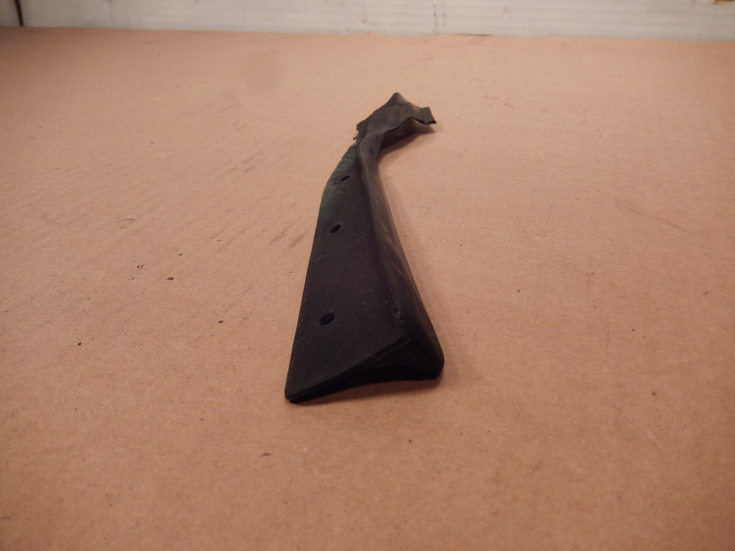 Datsun 240Z Passenger ( Right ) Front Door Frame Seal