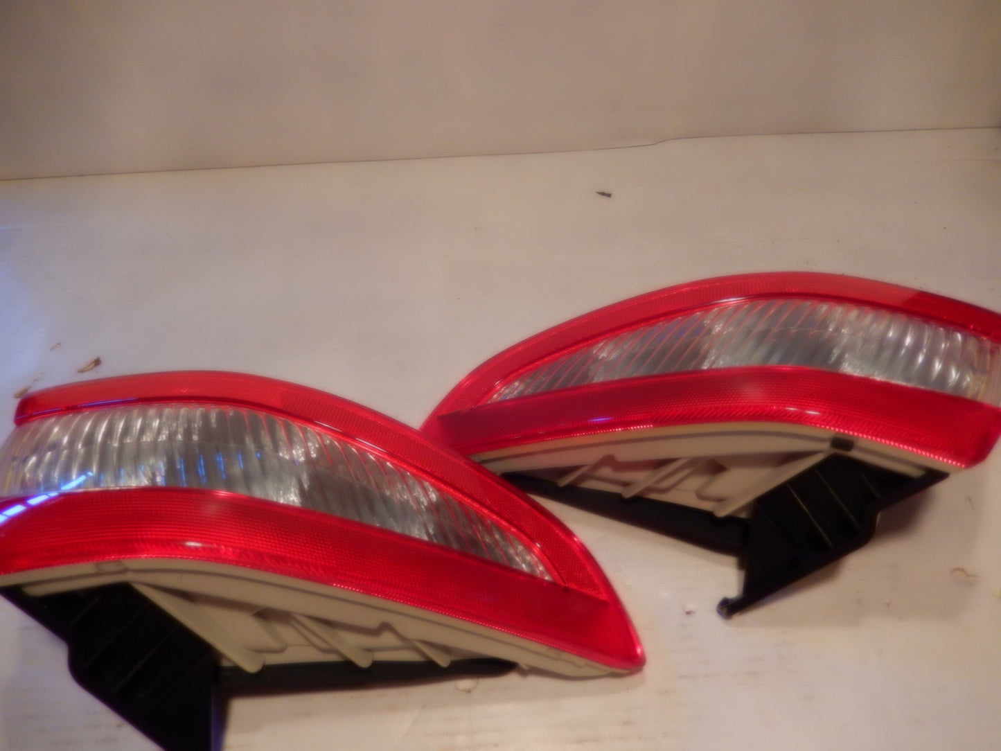 Maserati 08 - 12 Grand Turismo Pair of Taillights