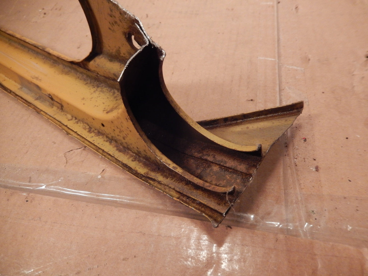 Datsun 240Z Front Top Cross Frame Body Cut