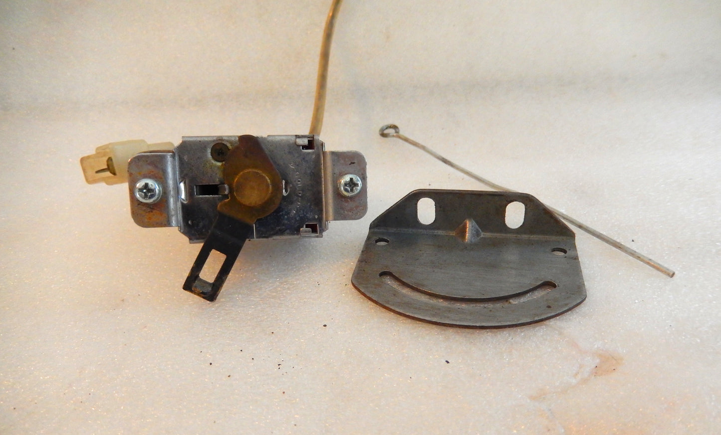 Datsun 280Z AC Thermostatic Vacuum Tube Switch Assembly