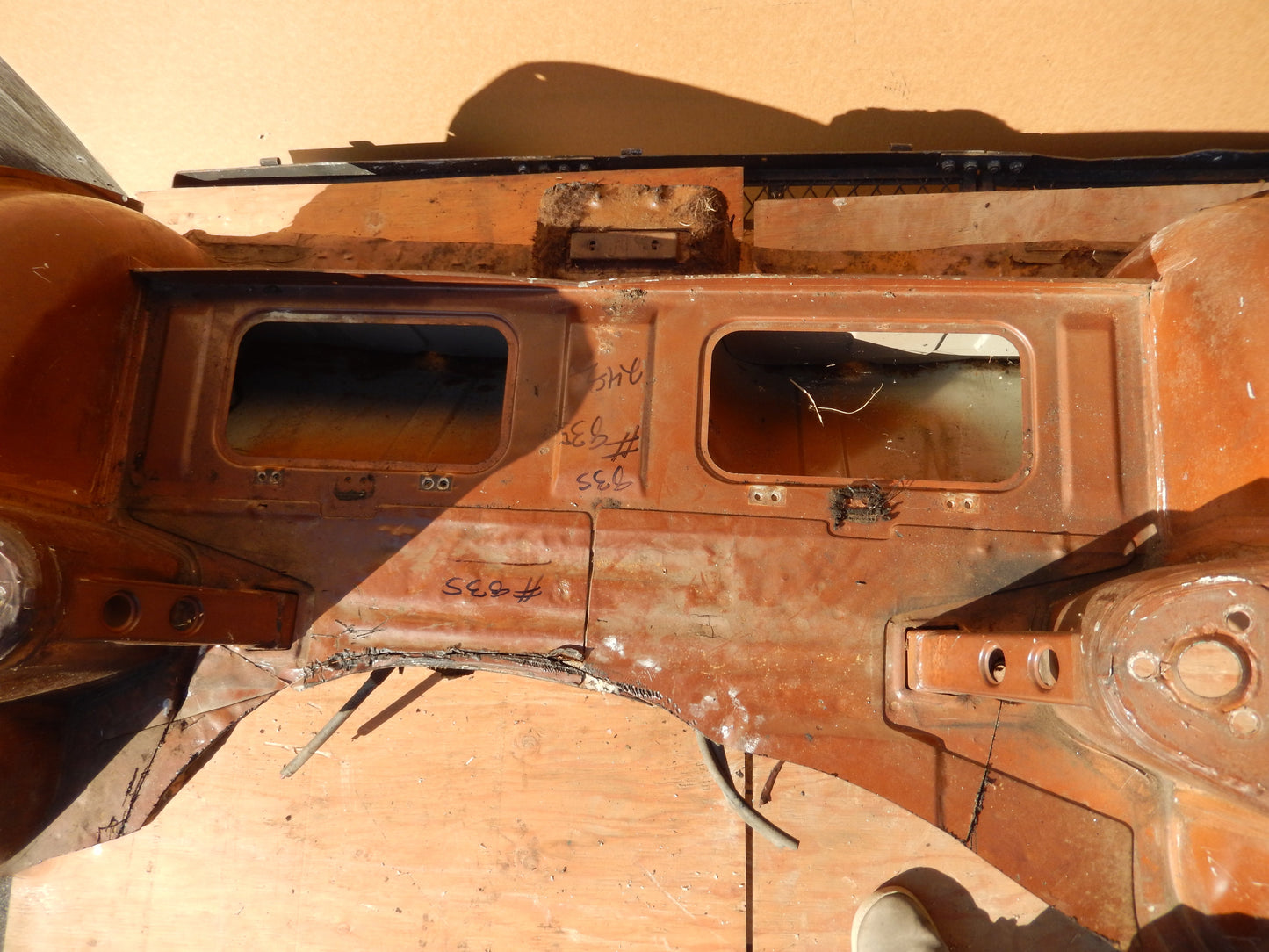 Datsun 240Z 1972 Interior Deck Body Cut