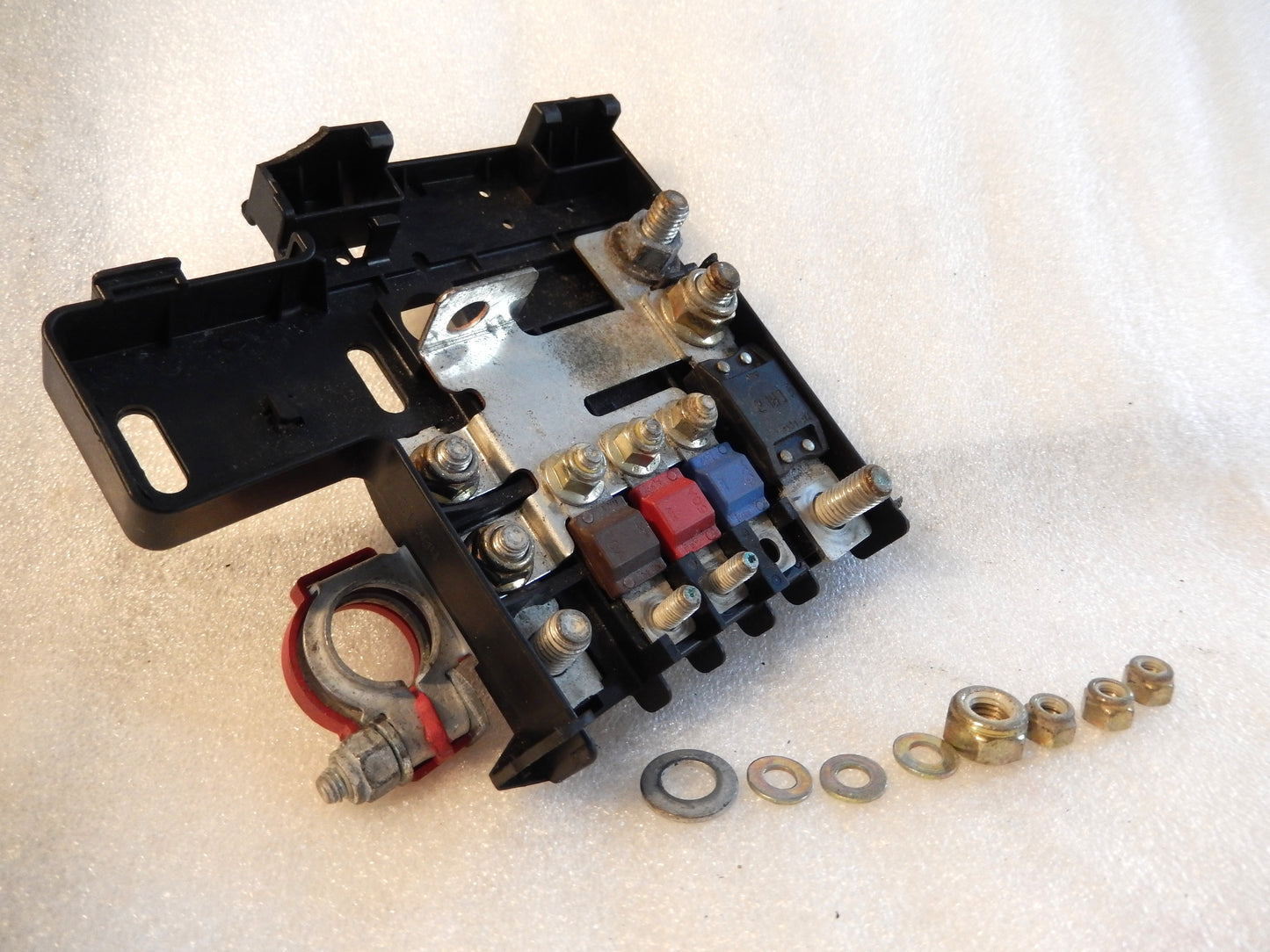 Maserati Quattroporte M139 Positive Battery Plate