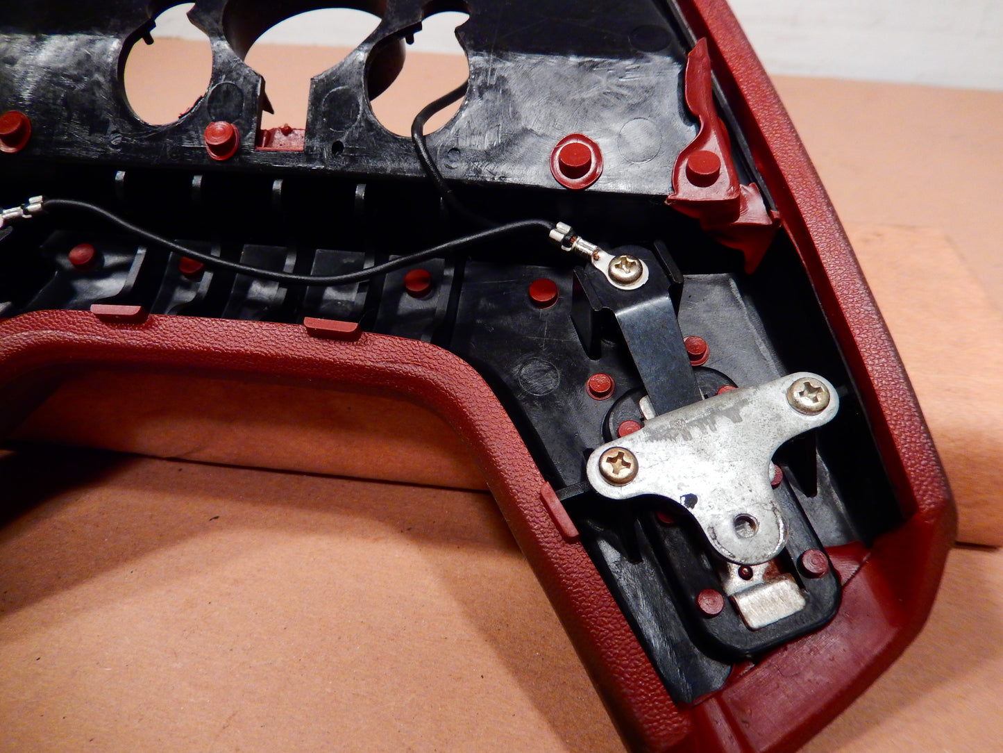 Datsun 280ZX Steering Wheel Horn Switch