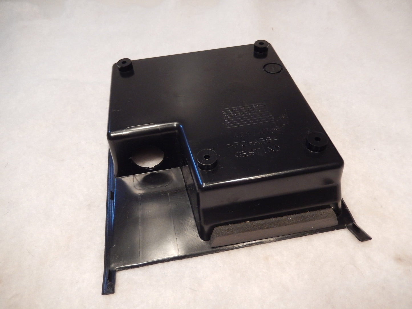 Maserati Quattroporte M-139 2004 - 2012 Console Deep Tray