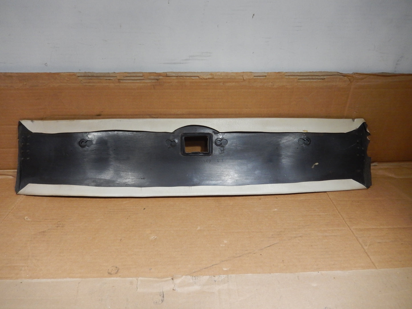Datsun 280Z 2 + 2 Overhead Center Light Panel