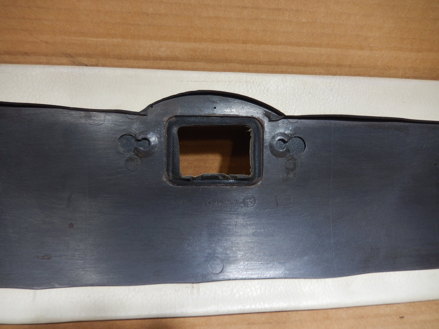 Datsun 280Z 2 + 2 Overhead Center Light Panel
