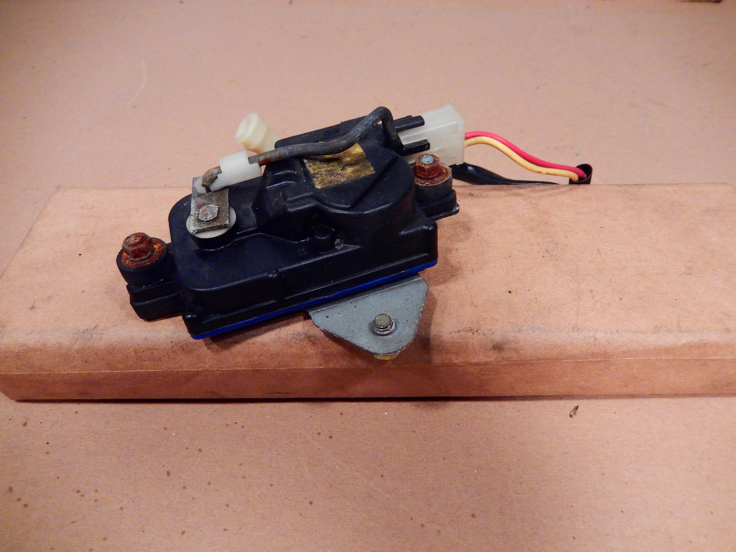 Datsun 280ZX Passenger Door Lock Servo Motor