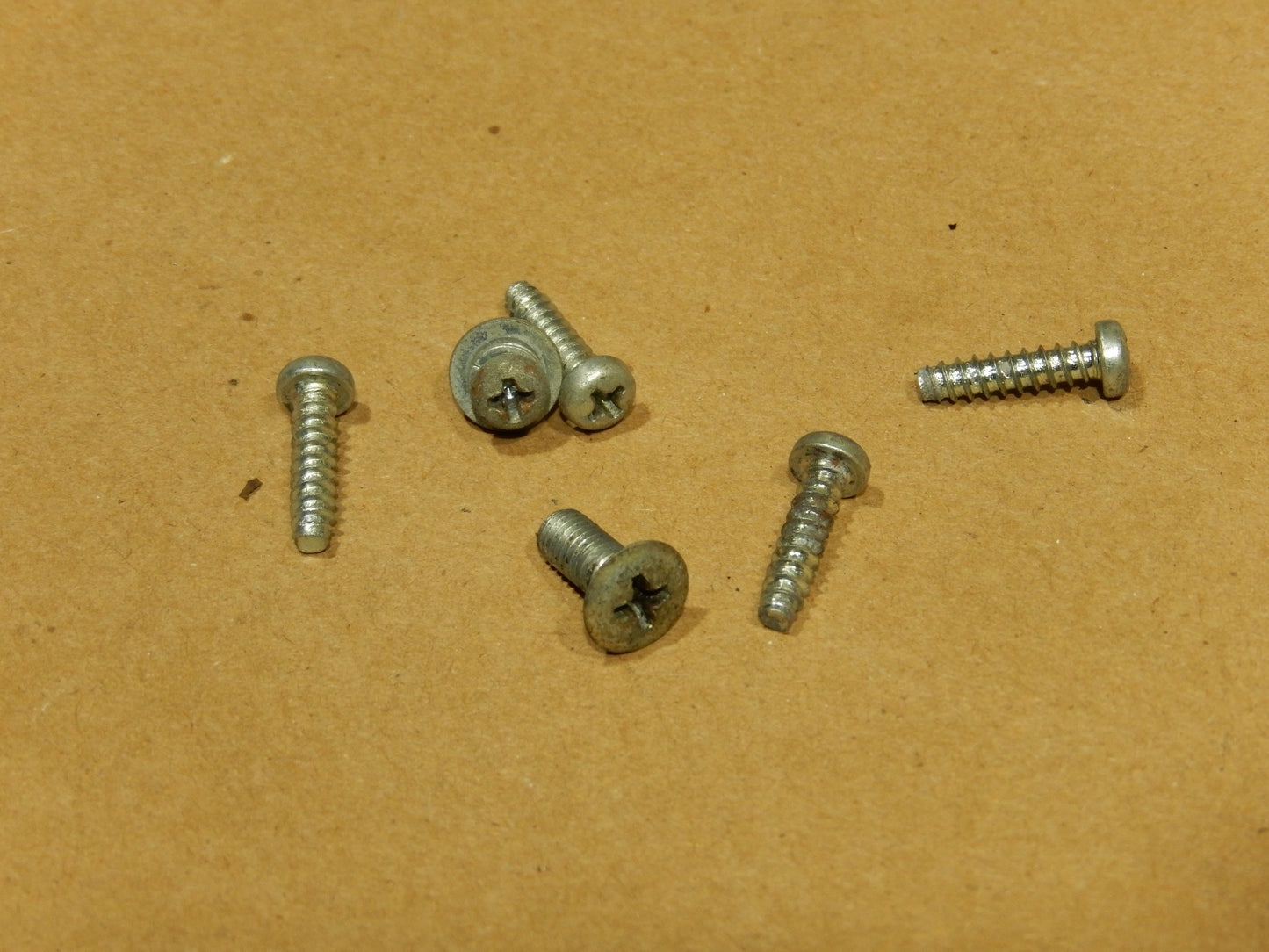 Datsun 240Z Steering Column Switch Cover Fasteners Set