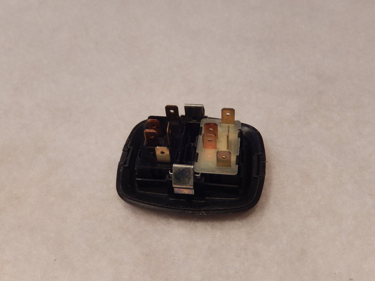 Maserati Spyder NOS Convertible Top Relay " Open " Cap