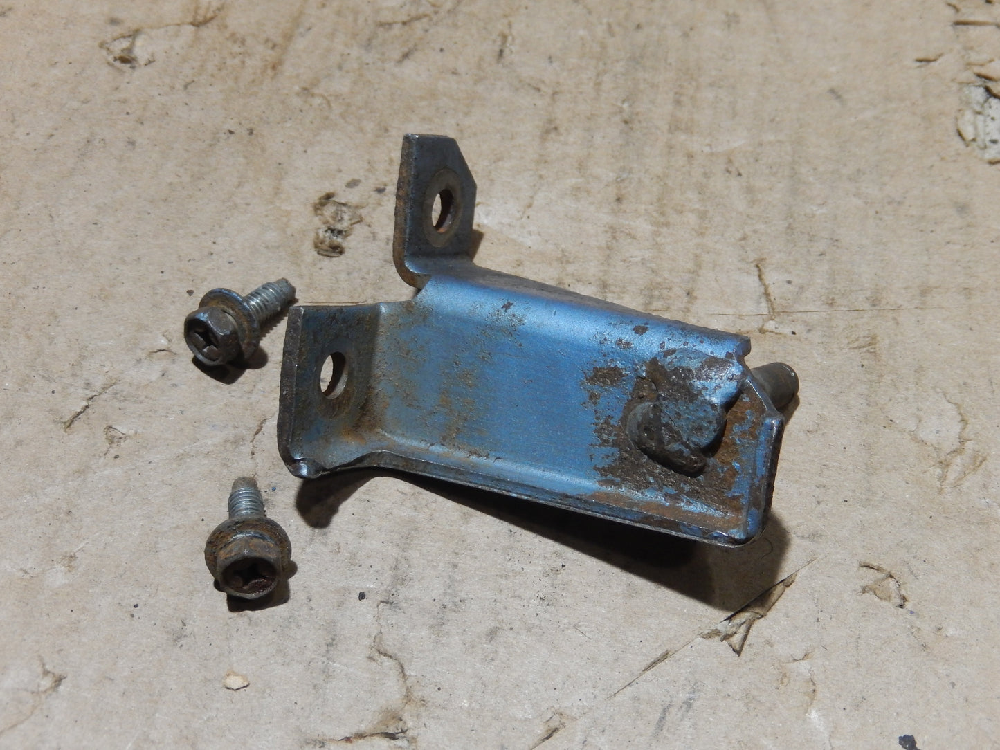 Datsun 280ZX Throttle E-Rod Lever Bracket