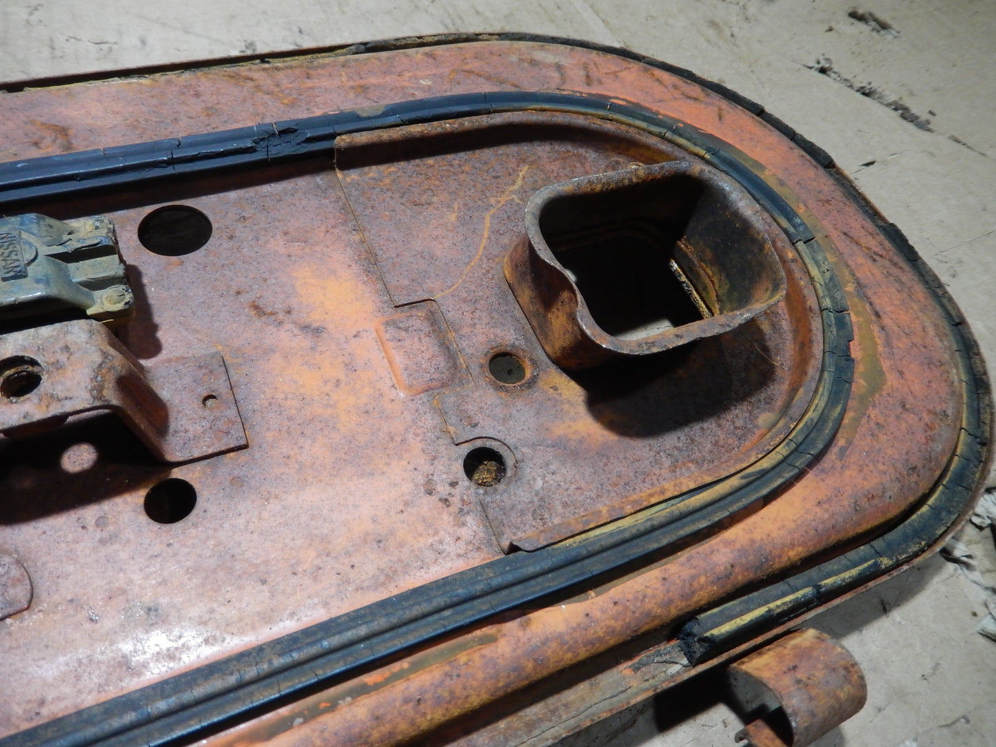 Datsun 240Z Air Filter Box Cover