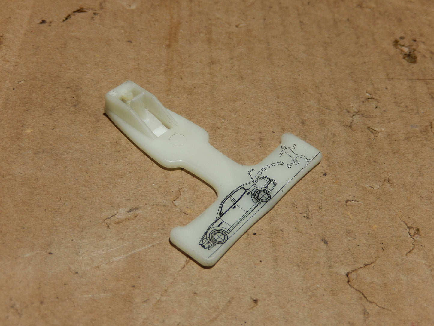 Maserati Quattroporte M-139 Interior Trunk Emergency Escape Handle